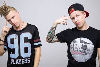 MAD TWINZ  |  SHAKEDOWN
