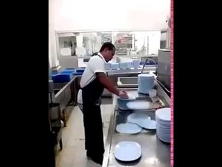Не пойдёшь гулять, пока не вымоешь посуду