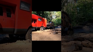АВТОДОМ эвакуировал сломавшийся Land Rover из грязи!   #offroad #rccars #rccar #4x4