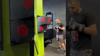 Тренировка на настенной подушке #boxing #mma #kickboxing #motivation #sports #muaythai #prihod