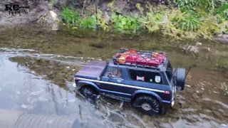 TRAXXAS Jeep Cherokee & Ford Bronco in the Canyon (в каньоне)