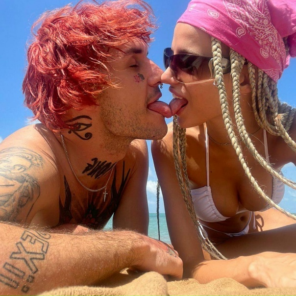 Дорогие друзья, как вы считаете мы с моей девушкой красивая пара ? Реальность..