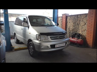 Замена пыльников левого привода на Toyota Noah 3S FE Тойота Ноах 2000 года