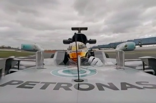 Lewis Hamilton 360° Onboard Lap in 2017 F1 Car with Commentary!